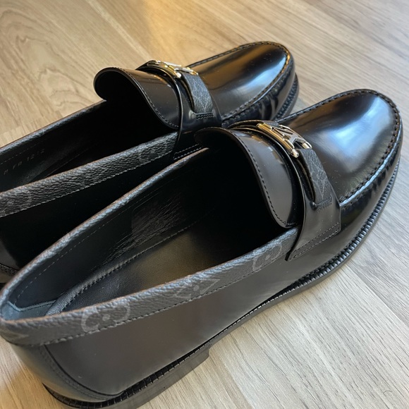Louis Vuitton Loafers - Picture 2 of 4